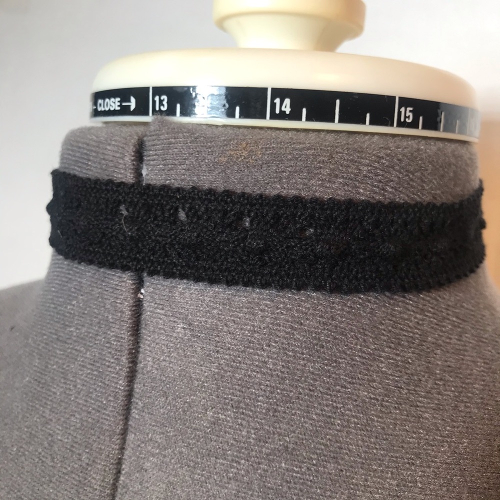 Black lace cloth choker necklace